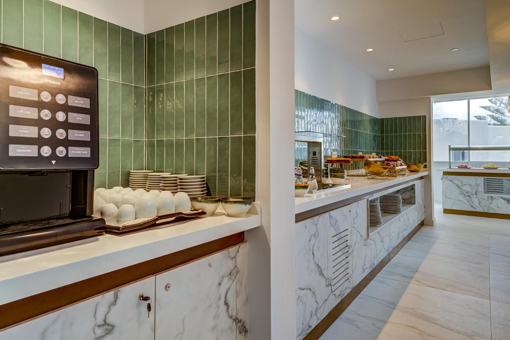 Hotel Mongibello Ibiza (Adults Only) Santa Eularia des Riu Exterior photo